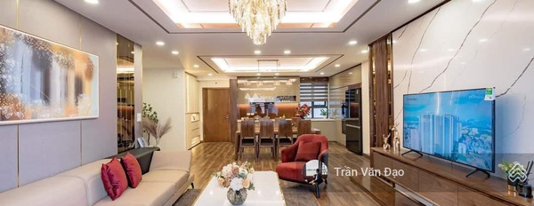 Diện tích 131m2, cho thuê chung cư tọa lạc tại Dịch Vọng, Cầu Giấy, trong căn hộ này có 3 PN, 2 WC giấy tờ nhanh chóng-03
