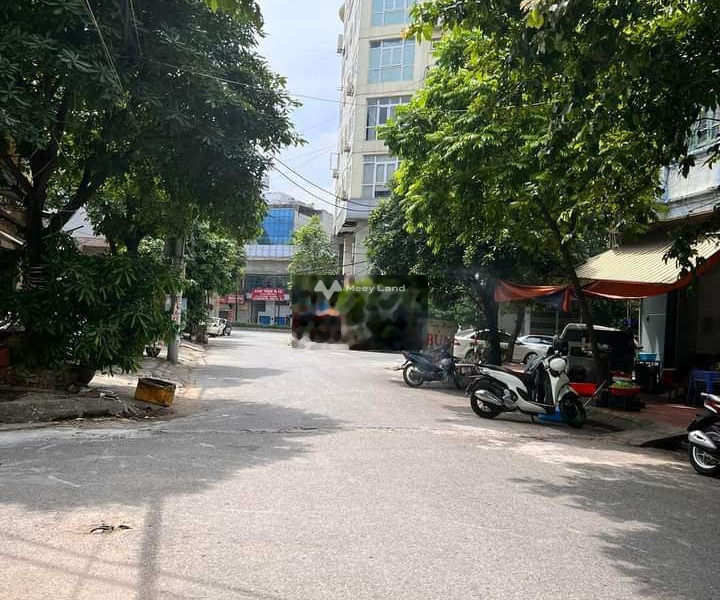 Bán nhà vị trí mặt tiền tọa lạc ngay Phú La, Hà Nội giá bán chốt nhanh 3.2 tỷ diện tích khoảng 30m2 tổng quan căn nhà này gồm 3 phòng ngủ-01