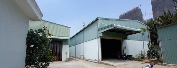 Cần vốn nên cho thuê kho bãi diện tích khoảng là 450 m2 vị trí đẹp ngay Phú Thuận, Hồ Chí Minh thuê ngay với giá công khai 45 triệu/tháng ở lâu dài-03