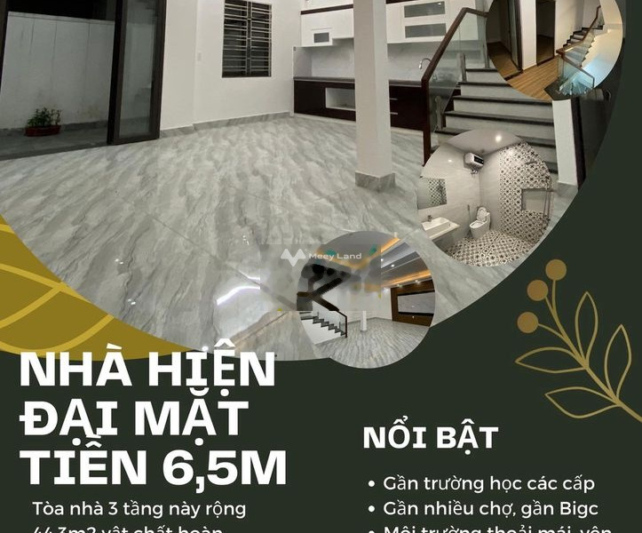 Bán nhà vị trí nằm tại Ngô Gia Tự, Hải An giá bán cơ bản 2.05 tỷ diện tích gồm 2999m2, hướng Tây Bắc nhà tổng quan gồm 4 PN-01