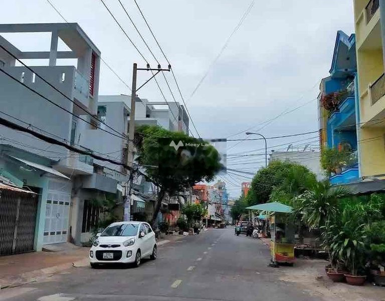 Bán nhà ở có diện tích 75m2 bán ngay với giá giao lưu chỉ 8 tỷ vị trí thuận lợi tọa lạc ngay Phú Thạnh, Hồ Chí Minh-01