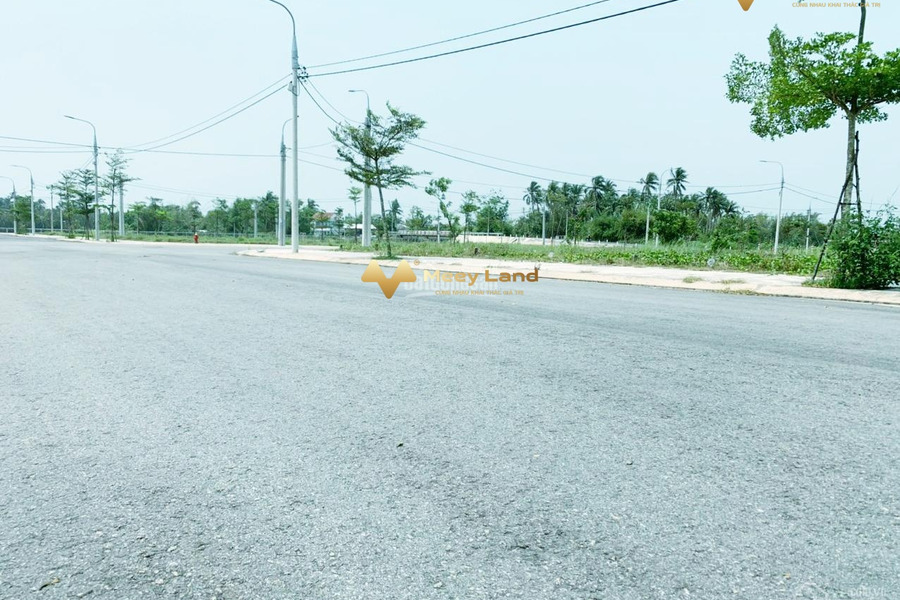Đang cần tiền bán mảnh đất, 99.36 m2 giá bán đề xuất chỉ 780 triệu nằm tại Đường Nguyễn Nghiêm, Xã Nghĩa Hà, hướng Đông Nam cảm ơn đã xem tin-01