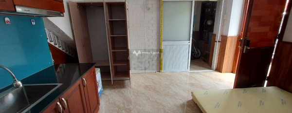 Cho thuê phòng trọ diện tích sàn là 20m2 vị trí cực kì thuận lợi ngay tại Phú Thuận, Quận 7 thuê ngay với giá thực tế từ 3.5 triệu/tháng-03
