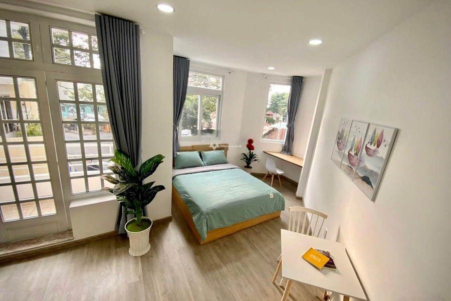 Cho thuê phòng trọ có diện tích chung là 30m2 vị trí tiềm năng Lam Sơn, Phường 2 giá thuê rẻ chỉ 5.5 triệu/tháng căn nhà có tổng 1 phòng ngủ, 1 WC-01
