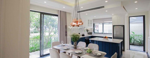 Nhà có 4 phòng ngủ, cho thuê nhà, thuê ngay với giá đề xuất từ 27 triệu/tháng diện tích khoảng là 140m2 vị trí đặt tại Phú Thuận, Quận 7-03