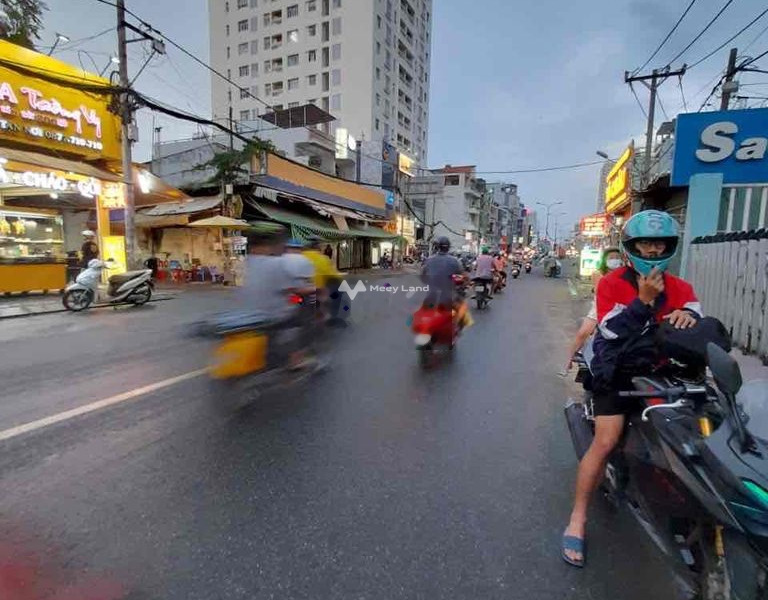 Có vấn đề về tài chính cho thuê mặt bằng có một diện tích 270m2 vị trí hấp dẫn nằm ở Xô Viết Nghệ Tĩnh, Bình Thạnh giá thuê cực mềm chỉ 60 triệu/tháng-01