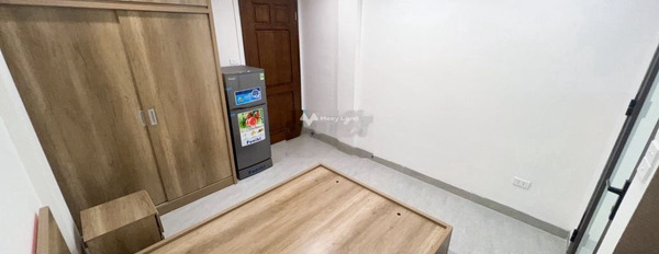 Cho thuê căn hộ với diện tích tiêu chuẩn 20m2 mặt tiền nằm ở Yên Hòa, Hà Nội giá thuê đề xuất từ 4.4 triệu/tháng-02