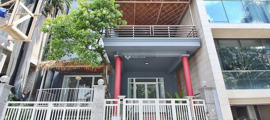 Nhà chuyển chỗ khác cho thuê nhà tọa lạc tại Cao Thắng, Phường 12, giá thuê mềm 280 triệu/tháng có diện tích trung bình 420m2 giá hợp lý