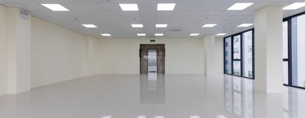 Cho thuê nhà ở với diện tích chuẩn 110m2 thuê ngay với giá cực sốc từ 126 triệu/tháng ngay ở Mai Dịch, Cầu Giấy-03