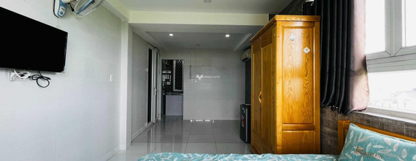 Cho thuê phòng trọ diện tích thực khoảng 40m2 vị trí mặt tiền ngay Tân Sơn, Gò Vấp giá thuê êm chỉ 5.8 triệu/tháng nhà có tổng 1 phòng ngủ, 1 WC-02