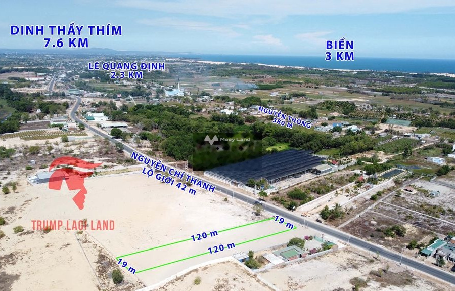 10.45 tỷ bán đất có diện tích rộng 2356m2 vị trí thuận lợi ở Nguyễn Chí Thanh, Tân Bình, hướng Đông Nam-01