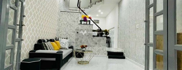 Cho thuê nhà Phía trong Quang Trung, Gò Vấp, thuê ngay với giá rẻ từ 9 triệu/tháng có diện tích thực là 40m2, căn này gồm 2 phòng ngủ-03