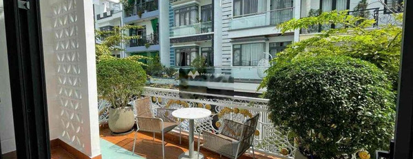 Bán nhà diện tích rộng 80m2 vị trí mặt tiền tọa lạc ngay tại Phú Xuân, Hồ Chí Minh bán ngay với giá hợp lý từ 8.4 tỷ nhà này có 4 phòng ngủ, 5 WC-02