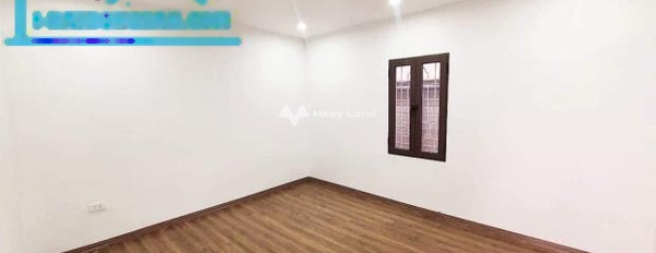 Bán nhà có diện tích chung là 33m2 nằm trên Vũ Hữu, Thanh Xuân Bắc bán ngay với giá cực mềm 3.5 tỷ tổng quan gồm 3 PN-02