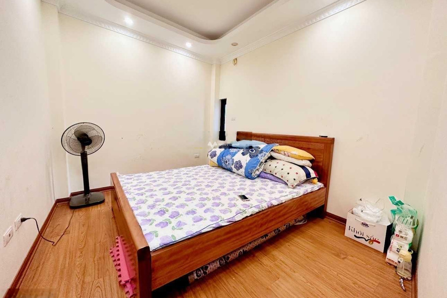 Nhà gồm 4 phòng ngủ bán nhà ở có diện tích 35m2 bán ngay với giá cực rẻ 4.35 tỷ vị trí đẹp nằm tại Ngọc Thụy, Hà Nội-01