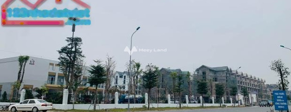 Về quê định cư bán liền kề mặt tiền nằm tại Thị Trấn Chờ, Bắc Ninh giá bán cực kì tốt chỉ 6 tỷ có diện tích chuẩn 100m2 thuận tiện di chuyển-02