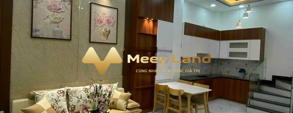 Vị trí thuận lợi ngay Nguyễn Thế Truyện, Tân Phú cho thuê nhà thuê ngay với giá thực tế từ 12 triệu/tháng, căn nhà có tổng 5 PN, 4 WC-02