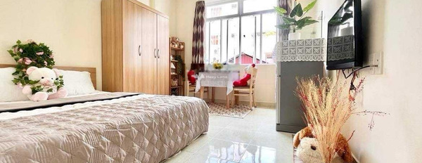 Cho thuê phòng trọ có diện tích thực 30m2 tọa lạc ngay trên Quận 10, Hồ Chí Minh giá thuê cực tốt 6 triệu/tháng nhìn chung có tổng 1 phòng ngủ, 1 WC-03