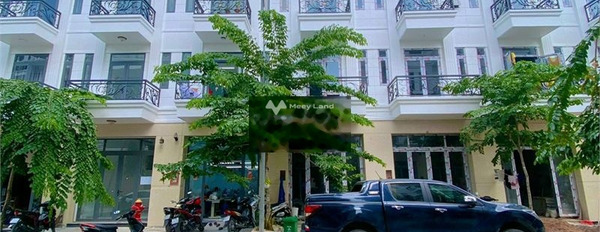 Chính chủ bán nhà 3 lầu, dt 55m2 đất , phường thạnh xuân , quận 12 -03