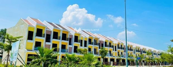 Có diện tích rộng 240m2 bán nhà mặt tiền nằm tại Trường Sa, Duy Nghĩa khách có thiện chí liên hệ ngay-02