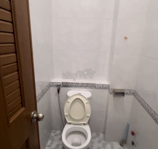 [chính chủ] phòng đẹp có toilet riêng, gần đường bình long -01