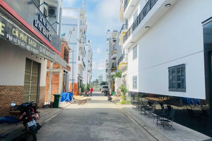 Bán nhà bán ngay với giá cực sốc 5.5 tỷ diện tích gồm 62.4m2 vị trí mặt tiền tọa lạc ngay ở Đường 18B, Hồ Chí Minh-01