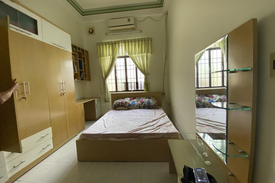 Trong nhà này gồm có 3 phòng ngủ, cho thuê nhà, thuê ngay với giá rẻ chỉ 12 triệu/tháng diện tích 60m2 ngay Đường Pasteur, Xương Huân-01