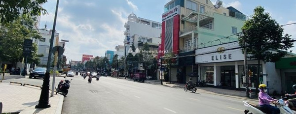 Bán nhà ở diện tích 421m2 bán ngay với giá quy định chỉ 51 tỷ vị trí tiện lợi Biên Hòa, Đồng Nai chiều ngang lộ rộng 20 m-03