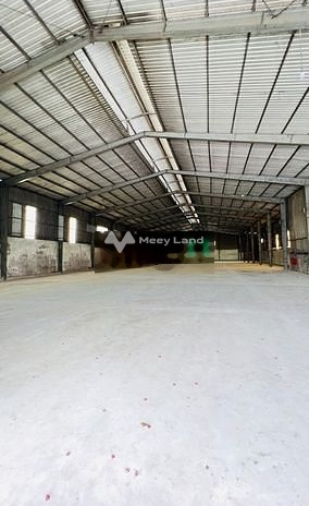 Vị trí đẹp ngay trên Tân Kiên, Hồ Chí Minh cho thuê kho bãi 2000m2 thuê ngay với giá thương mại từ 165 triệu/tháng cảm ơn đã xem tin