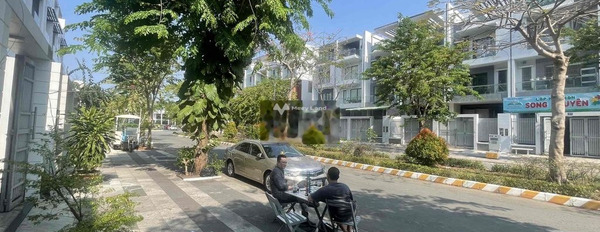 Nhà nhìn chung có tổng 4 PN bán nhà giá bán đặc biệt 15 tỷ có diện tích rộng 140m2 vị trí đặt ở tại Nguyễn Văn Linh, Hồ Chí Minh-03