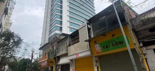 Ngôi nhà này có 2 PN, bán nhà ở có diện tích chung là 127m2 giá bán khởi đầu chỉ 55 tỷ tọa lạc trên Phạm Hồng Thái, Ba Đình với lộ mặt tiền 20 mét-03