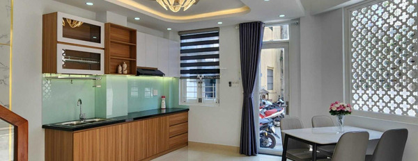 Căn nhà bao gồm 4 phòng ngủ bán nhà bán ngay với giá thực tế chỉ 6.5 tỷ diện tích gồm 30m2 vị trí đẹp nằm ở Bình Thạnh, Hồ Chí Minh-03