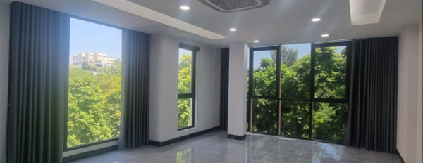 Bán nhà phố Hoàng Cầu quận Đống Đa, sổ 75m2 thực tế 95m2, xây 8 tầng, mặt tiền 20m-02