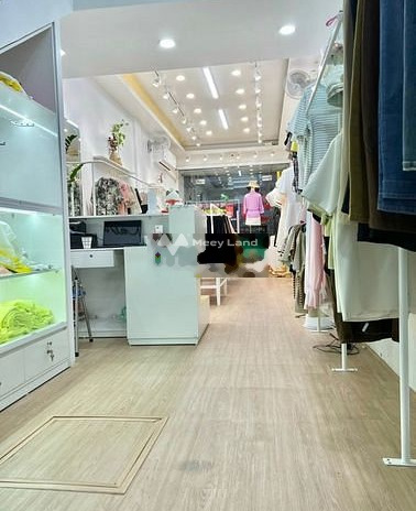Cho thuê cửa hàng tầng 1 đường Nguyễn Lương Bằng, Nam Đồng, Đống Đa 