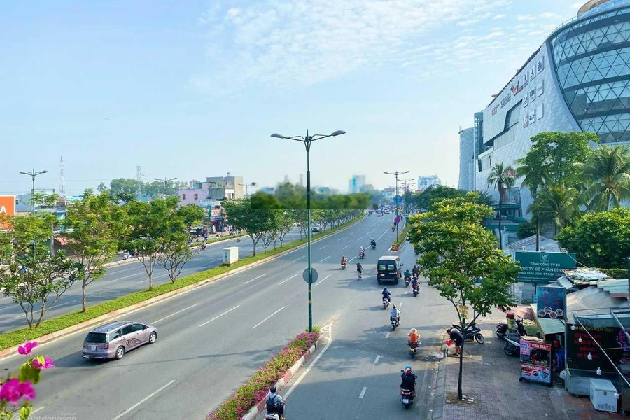 Đất biệt thự 12m x 25m = 310m2 ngay sau GiGa Mall Phạm Văn Đồng khu bên sông Sài Gòn HBC Tp Thủ Đức -01