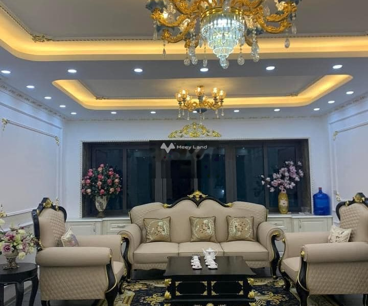 Diện tích rộng 70m2 bán nhà vị trí thuận lợi ngay tại Nguyễn Khuyến, Văn Quán tổng quan ngôi nhà này gồm 4 phòng ngủ 4 WC vị trí thuận lợi-01