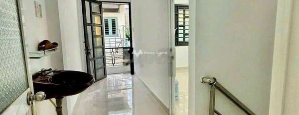 Nhà 2 PN bán nhà ở có diện tích chung là 35m2 giá bán cực rẻ từ 2.75 tỷ vị trí đặt ngay Bình Tân, Hồ Chí Minh-02