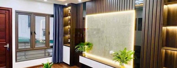 CỰC PHẨM HỒ TÂY-40m2-Vị trí siêu đẹp-Nội Thất Châu âu Cao Cấp-BÁN gấp -03