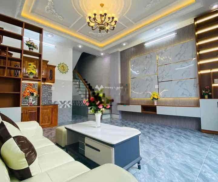 Giá 2.65 tỷ bán nhà có diện tích 45m2 vị trí đẹp nằm trên Trần Nam Phú, Cần Thơ hướng Đông Bắc nhìn chung có 3 phòng ngủ, 2 WC vị trí siêu đẹp-01