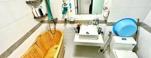 DT 82m2 bán nhà ở vị trí thuận lợi gần Long Biên, Hà Nội tổng quan nhà này thì có 5 phòng ngủ 4 WC liên hệ chính chủ.-03