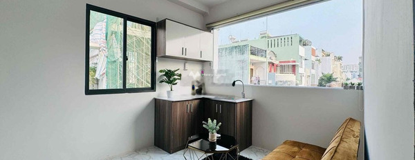 Cho thuê chung cư vị trí đặt ở trong Bùi Thị Xuân, Tân Bình, trong căn hộ này bao gồm 2 PN, 1 WC tin chính chủ-02