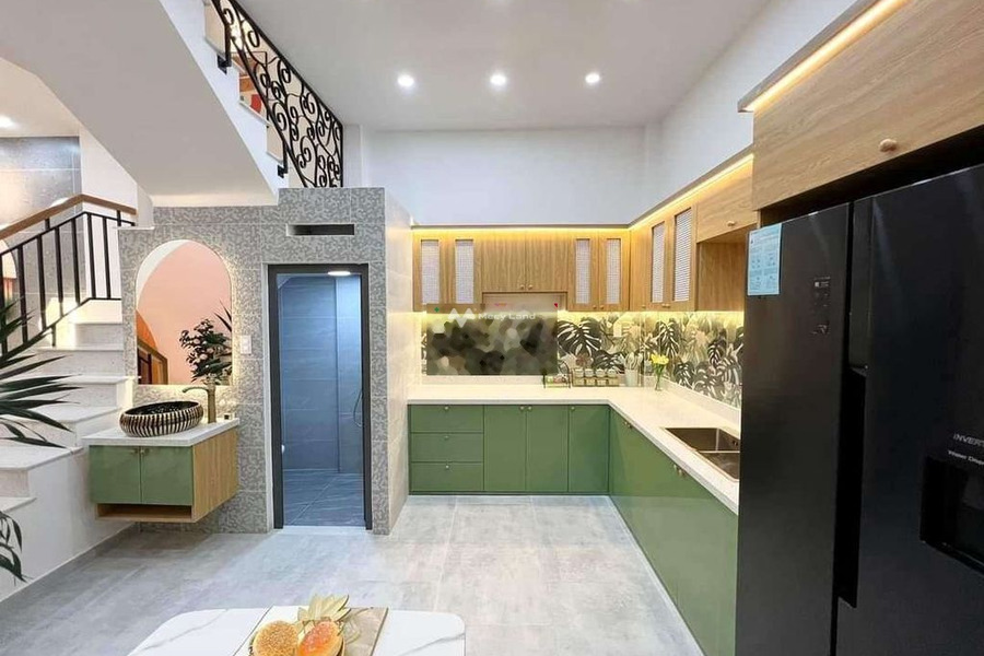 Nhà có 4 phòng ngủ bán nhà giá bán cực tốt chỉ 3.88 tỷ diện tích 60m2 vị trí đẹp nằm ngay Quận 3, Hồ Chí Minh-01