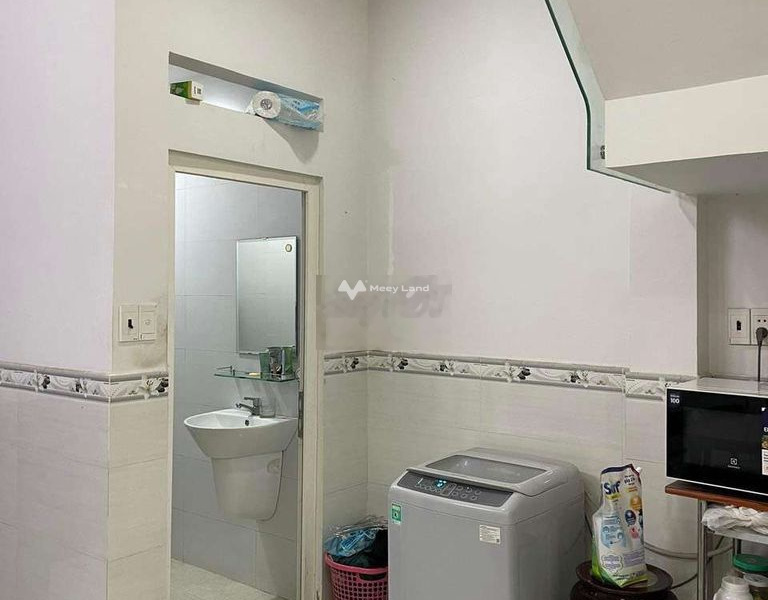 Nhà gồm 2 phòng ngủ bán nhà bán ngay với giá cực rẻ 4.7 tỷ diện tích khoảng 32m2 trong Quận 7, Hồ Chí Minh-01