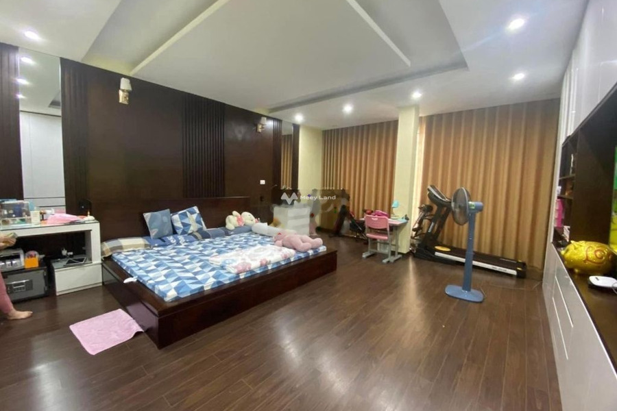 Căn nhà này 4 PN bán nhà giá bán chốt nhanh chỉ 46 tỷ diện tích rộng 320m2 vị trí đẹp ngay ở Hoàng Liệt, Hà Nội-01