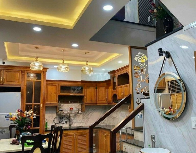 Tổng quan trong căn nhà 4 PN, cho thuê nhà, giá thuê quy định chỉ 15 triệu/tháng diện tích tổng là 85m2 vị trí nằm ngay Tân Thành, Tân Phú-01