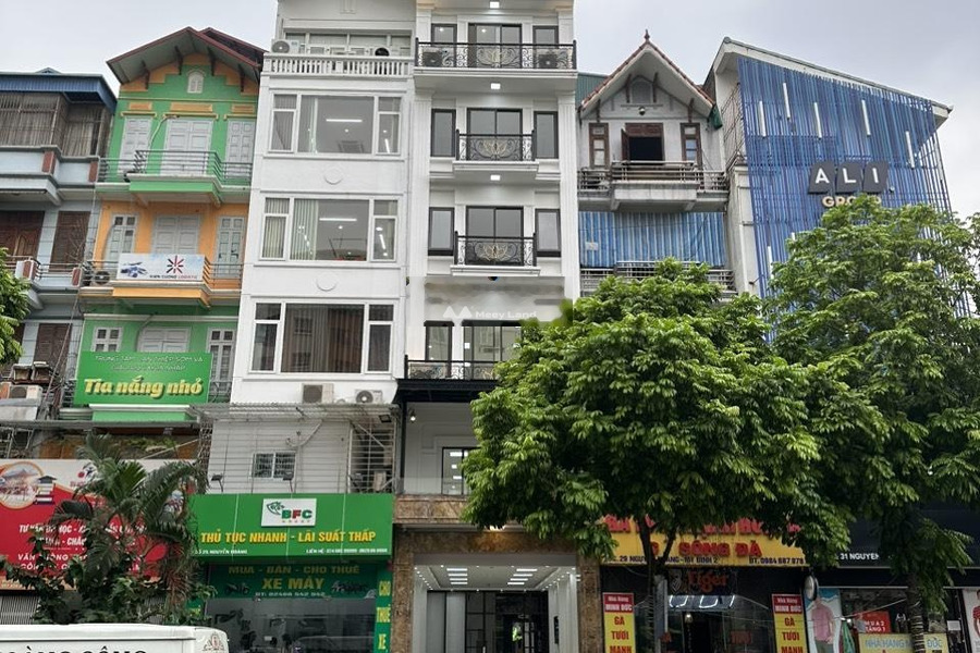 Giá 42 tỷ bán nhà có diện tích chính 86m2 vị trí đặt ở Nguyễn Hoàng, Hà Nội trong nhà có tất cả 2 PN, 8 WC liên hệ ngay để được tư vấn-01