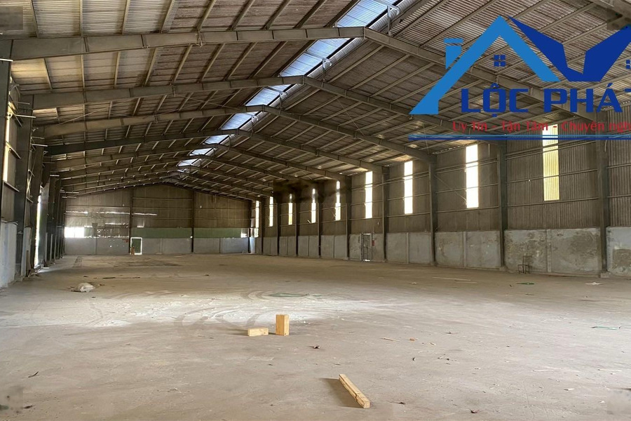 Cho thuê xưởng MT đường nhựa 2.000m2 Hố Nai 3, Trảng Bom 0375 505 *** -01