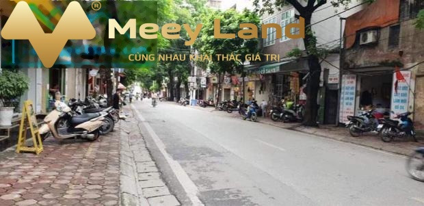 Bán nhà dt 85 m2 vị trí thuận lợi nằm ở Bạch Đằng, Hà Nội giá bán đề cử 20 tỷ
