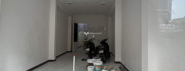 Trong nhà bao gồm có 4 PN, cho thuê nhà ở Diện tích nền 55m2 thuê ngay với giá tốt 38 triệu/tháng nằm ngay bên trong Lê Hồng Phong, Phường 10-02