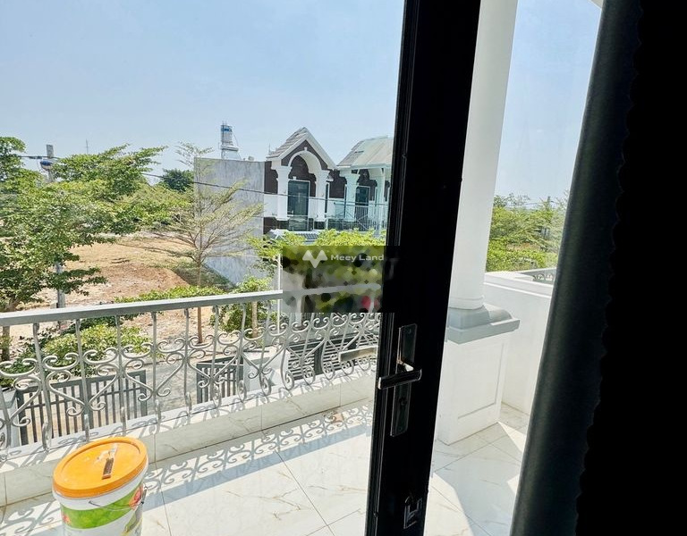 Giá bán 2.38 tỷ bán nhà diện tích gồm 90m2 vị trí đặt tại Bửu Long, Biên Hòa tổng quan trong căn nhà gồm 4 PN, 2 WC vị trí thuận lợi-01